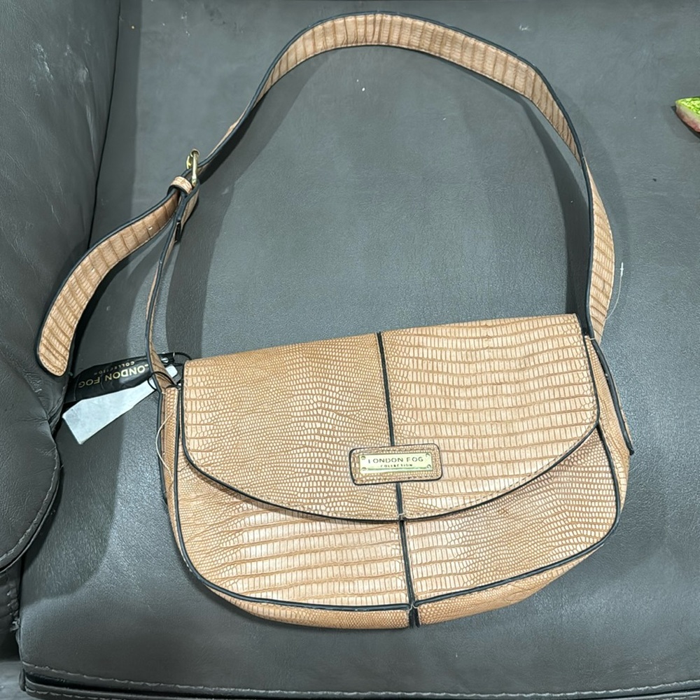 London fog purse